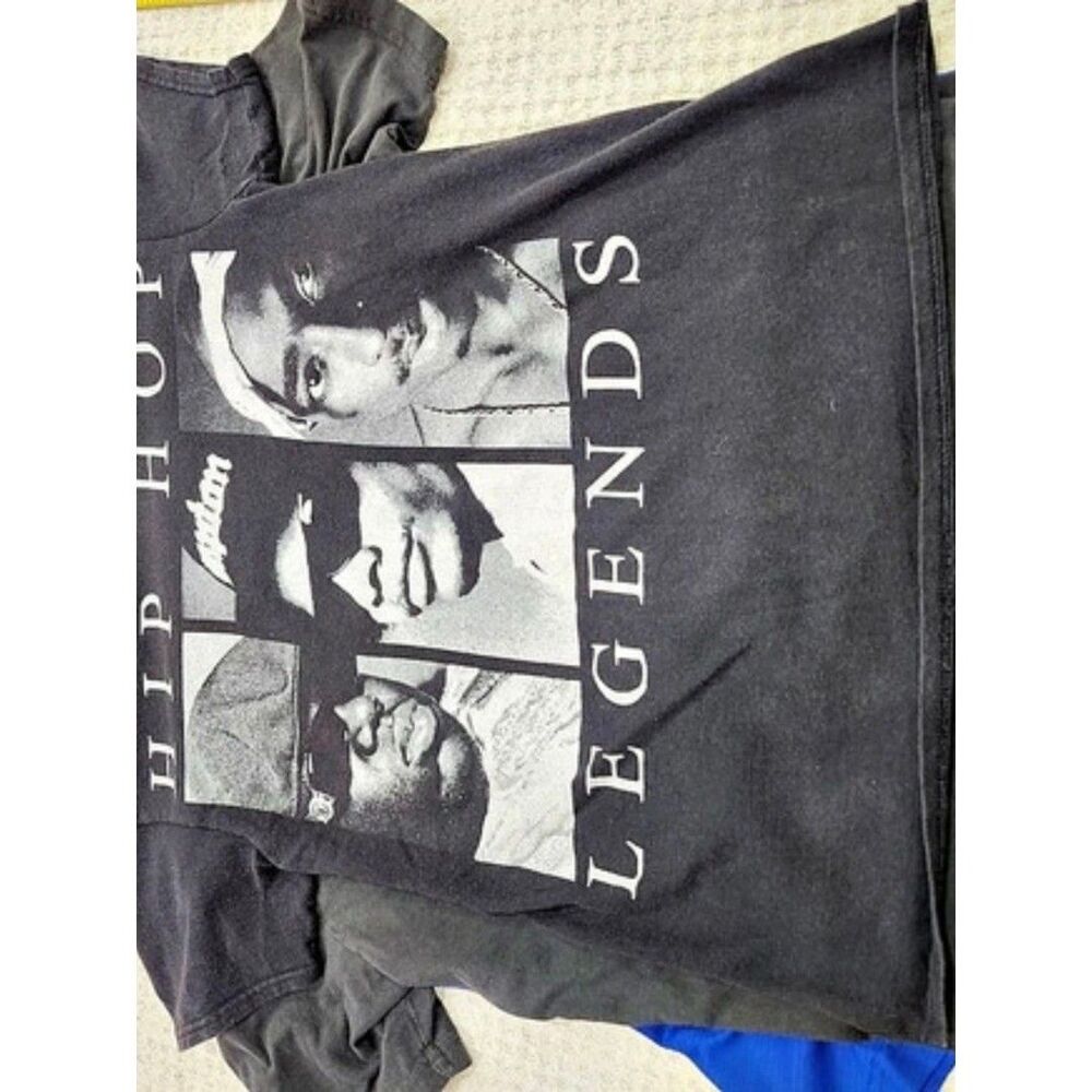 Original Flavor Graphic Short Sleeve Tee in Black